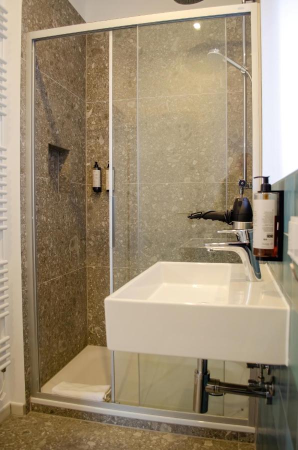 Homely Stay Studio 8 - Relaxed Self-Check-In Room In Мюнхен Экстерьер фото