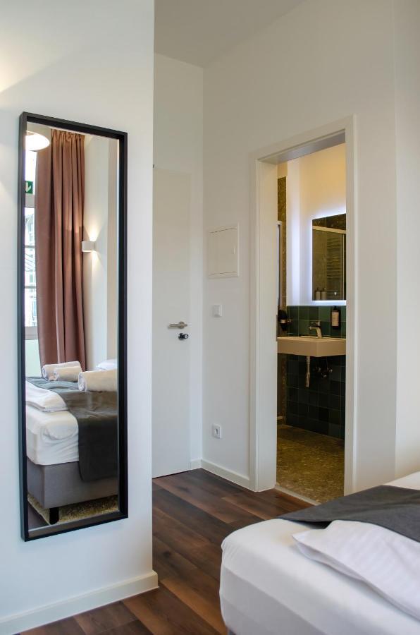 Homely Stay Studio 8 - Relaxed Self-Check-In Room In Мюнхен Экстерьер фото